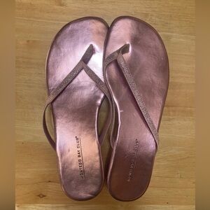 Montego Bay Club Pink Metallic Sandal Flipflops Size 7.5